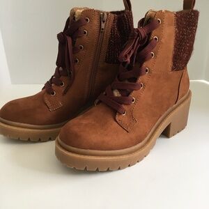 Women’s Combat/Grunge Boots, 7M, Brown, Laced, Suede-Feel, Chunk Heel, NWOT